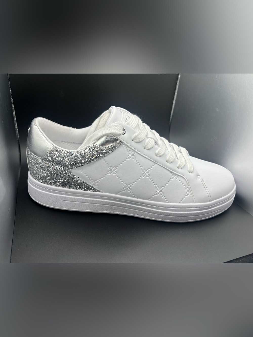 Nine West Women’s Paulette Platform Sneakers White Silver Multi Size 10M
